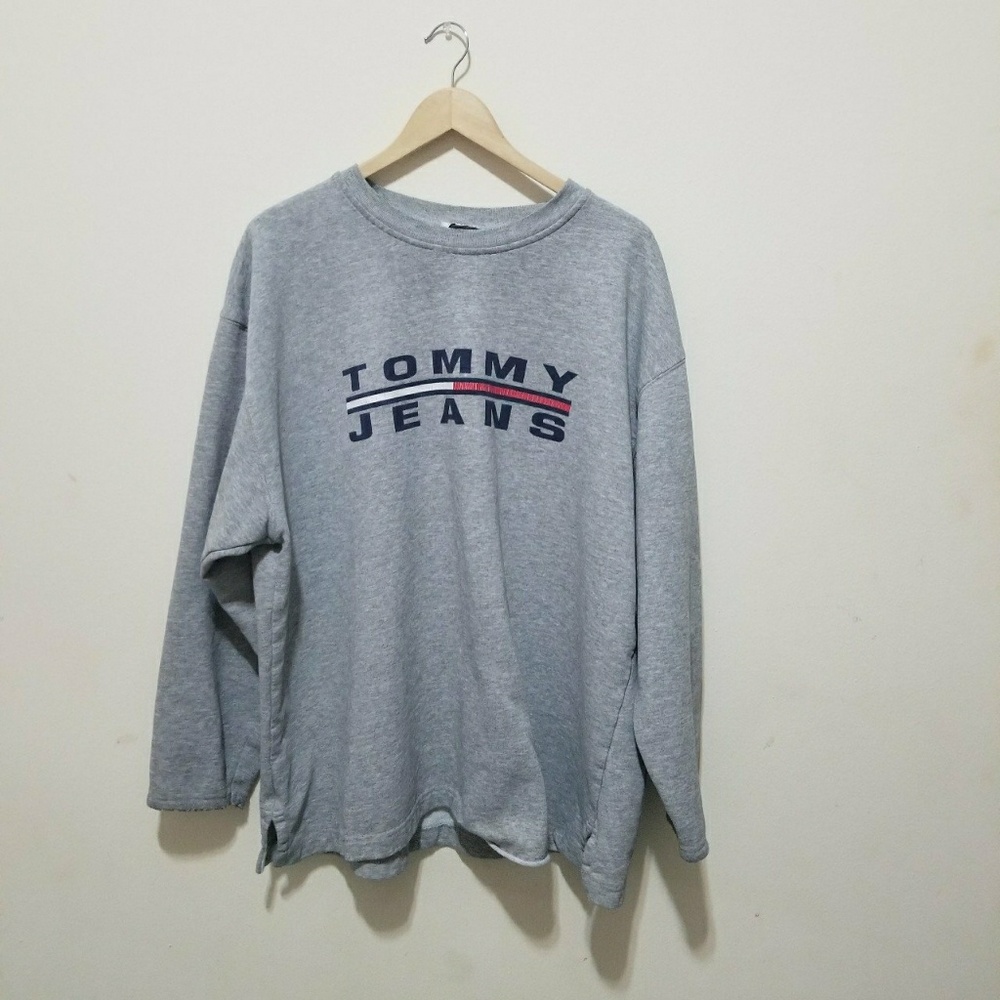 Vintage 90s Tommy Hilfiger sweatshirt